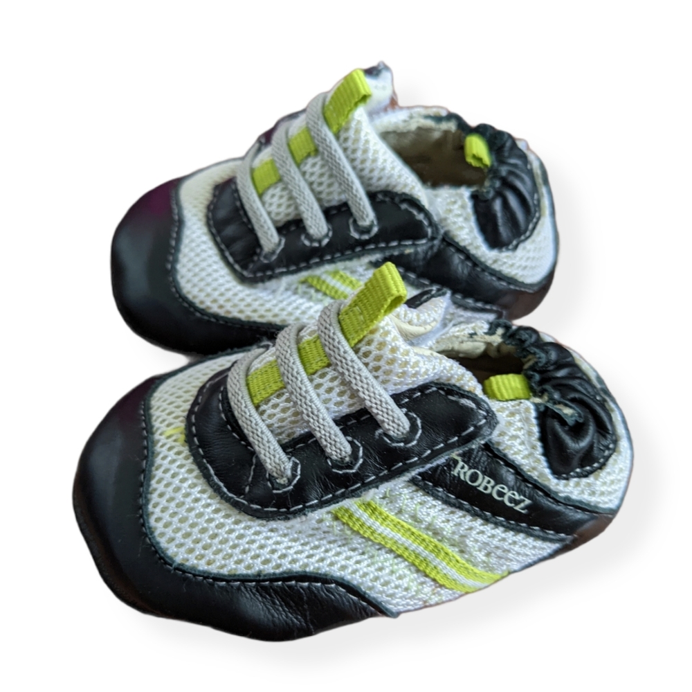 Robeez soft soles leather velcro shoes